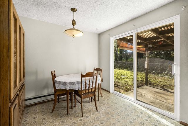 2202 Tacoma Point Drive E, Lake Tapps, WA 98391