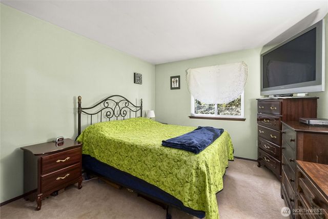 2202 Tacoma Point Drive E, Lake Tapps, WA 98391