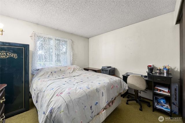 2202 Tacoma Point Drive E, Lake Tapps, WA 98391