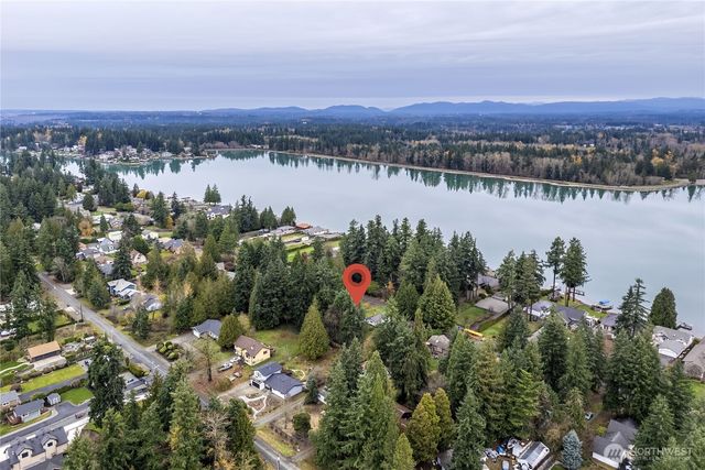 2202 Tacoma Point Drive E, Lake Tapps, WA 98391