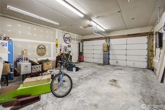 2202 Tacoma Point Drive E, Lake Tapps, WA 98391