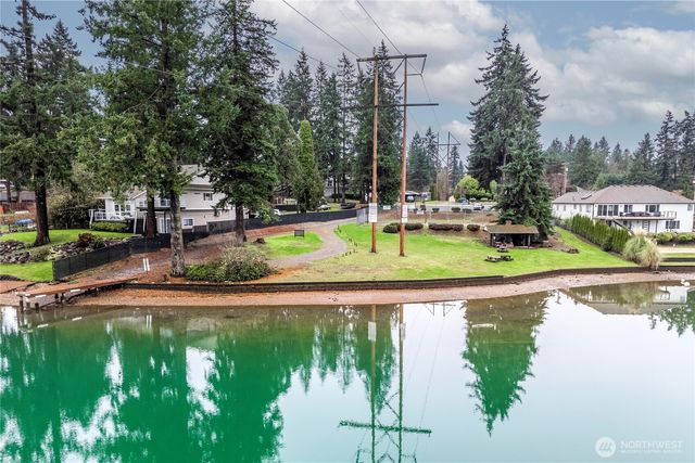 2202 Tacoma Point Drive E, Lake Tapps, WA 98391