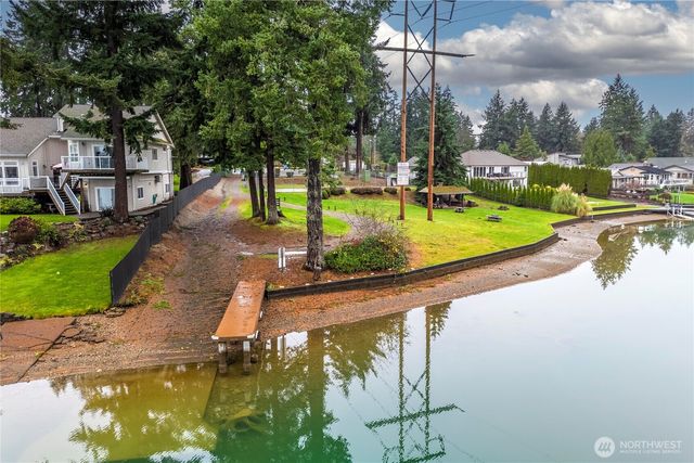 2202 Tacoma Point Drive E, Lake Tapps, WA 98391