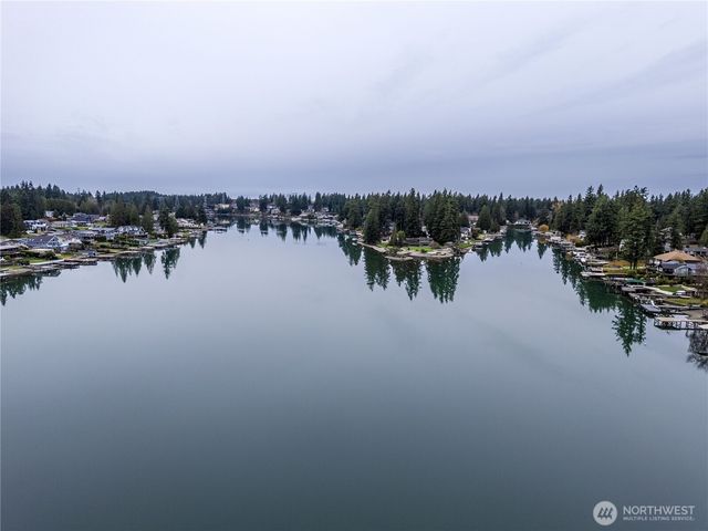 2202 Tacoma Point Drive E, Lake Tapps, WA 98391