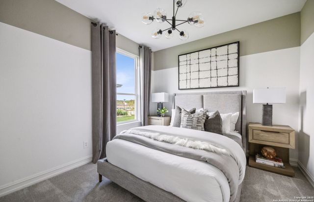 2089 Pinyon Dr, New Braunfels, TX 78132