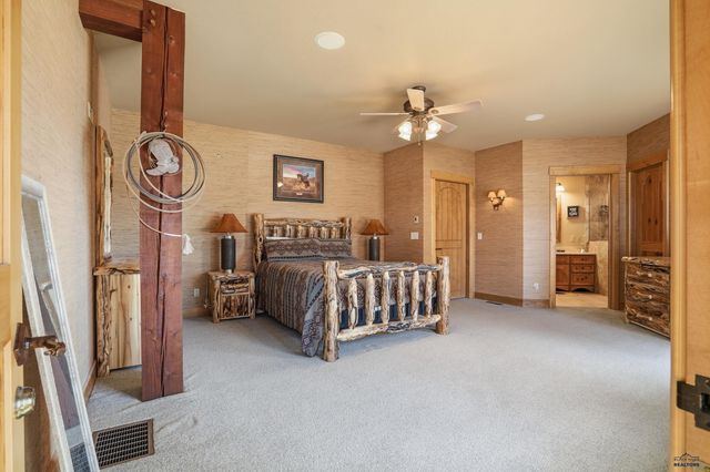 24741 TIMBER RIDGE RD, Hermosa, SD 57744