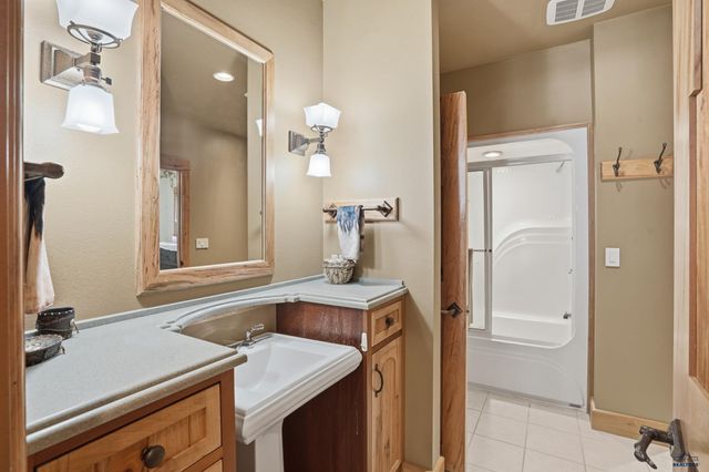 24741 TIMBER RIDGE RD, Hermosa, SD 57744