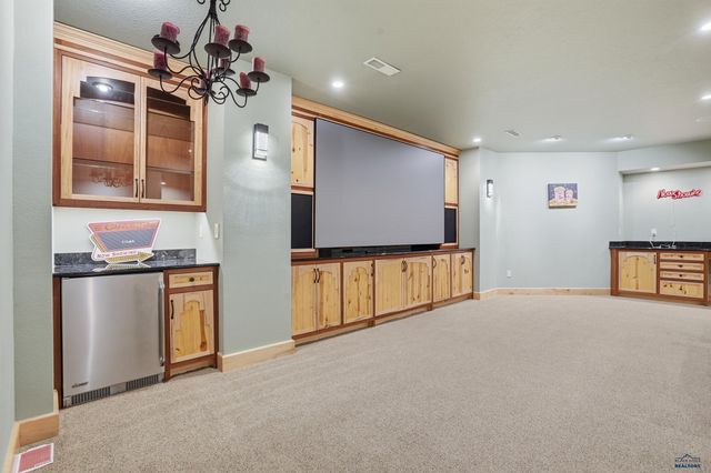 24741 TIMBER RIDGE RD, Hermosa, SD 57744