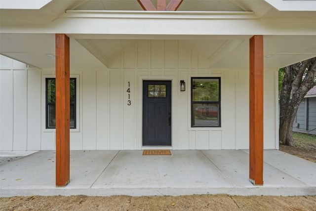 1413 N Wilhite Street, Cleburne, TX 76031