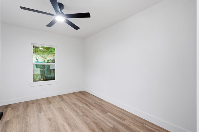 1413 N Wilhite Street, Cleburne, TX 76031