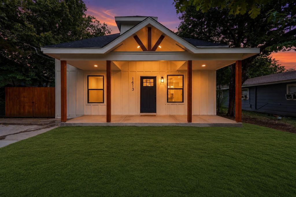 1413 N Wilhite Street, Cleburne, TX 76031