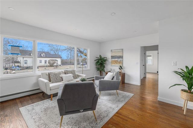 26 Ledge Drive, West Warwick, RI 02893