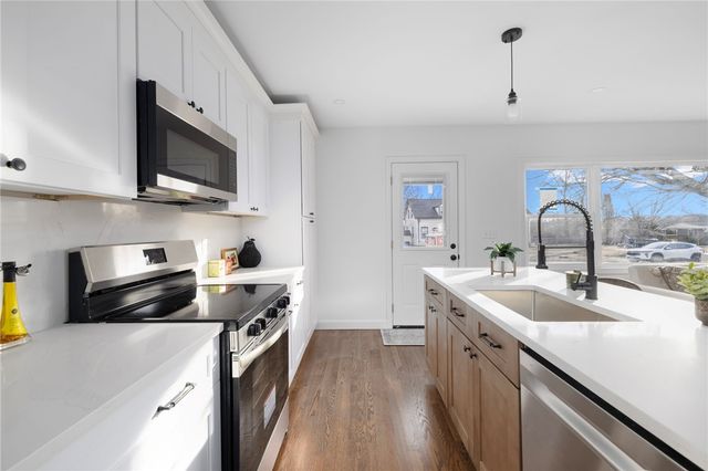 26 Ledge Drive, West Warwick, RI 02893