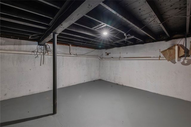 26 Ledge Drive, West Warwick, RI 02893