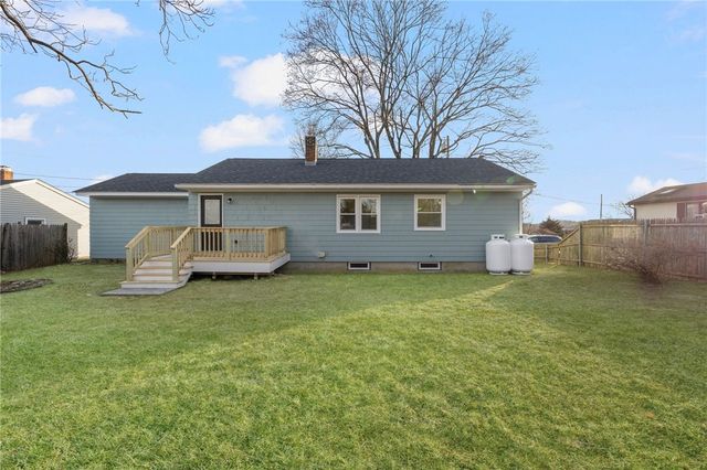 26 Ledge Drive, West Warwick, RI 02893