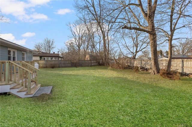 26 Ledge Drive, West Warwick, RI 02893