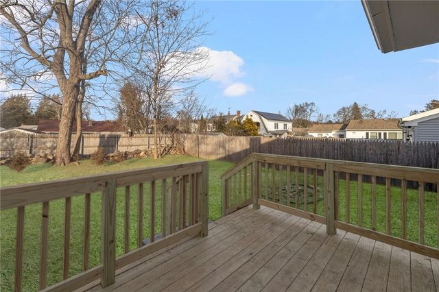 26 Ledge Drive, West Warwick, RI 02893