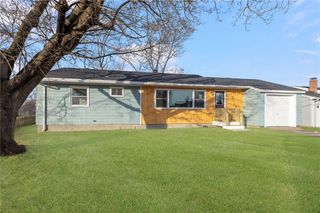 26 Ledge Drive, West Warwick, RI 02893