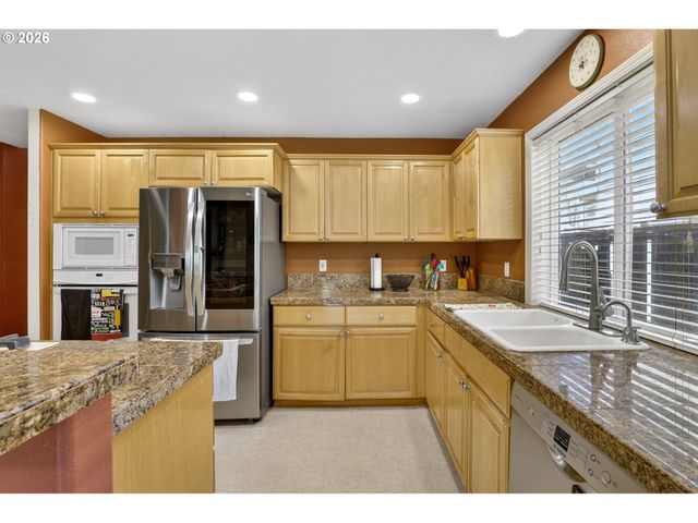 5798 Ne TUNBRIDGE St, Hillsboro, OR 97124