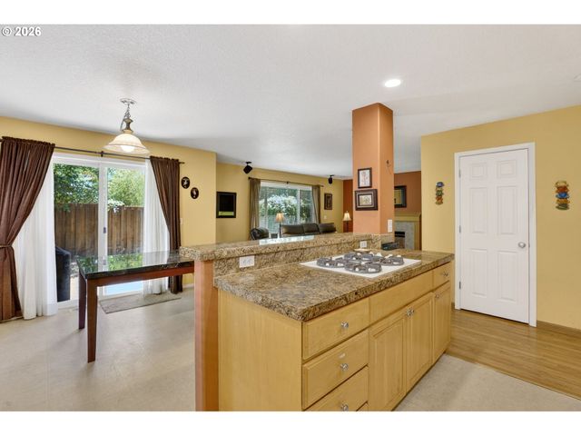 5798 Ne TUNBRIDGE St, Hillsboro, OR 97124