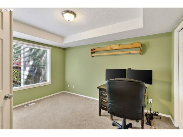 5798 Ne TUNBRIDGE St, Hillsboro, OR 97124