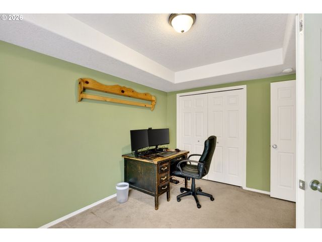 5798 Ne TUNBRIDGE St, Hillsboro, OR 97124