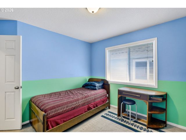 5798 Ne TUNBRIDGE St, Hillsboro, OR 97124