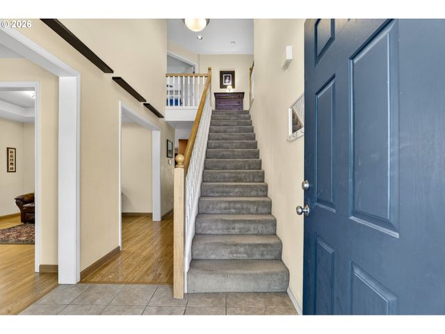 5798 Ne TUNBRIDGE St, Hillsboro, OR 97124
