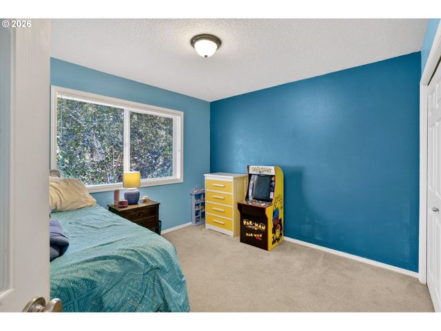 5798 Ne TUNBRIDGE St, Hillsboro, OR 97124