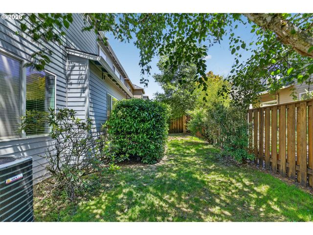 5798 Ne TUNBRIDGE St, Hillsboro, OR 97124