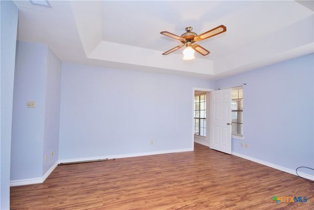 510 Russell Court, Hallettsville, TX 77964