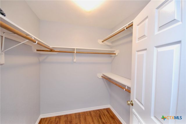 510 Russell Court, Hallettsville, TX 77964