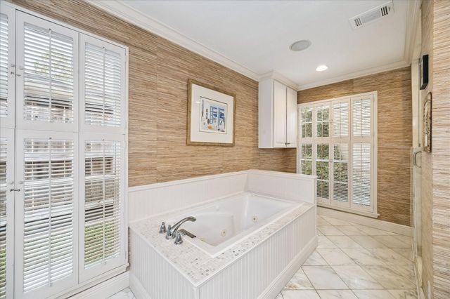 6143 Chevy Chase Drive, Houston, TX 77057