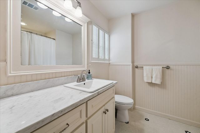 6143 Chevy Chase Drive, Houston, TX 77057