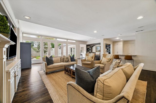 6143 Chevy Chase Drive, Houston, TX 77057