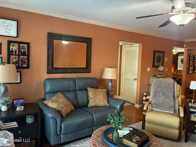 2421 Beachview Drive, A5, Ocean Springs, MS 39564