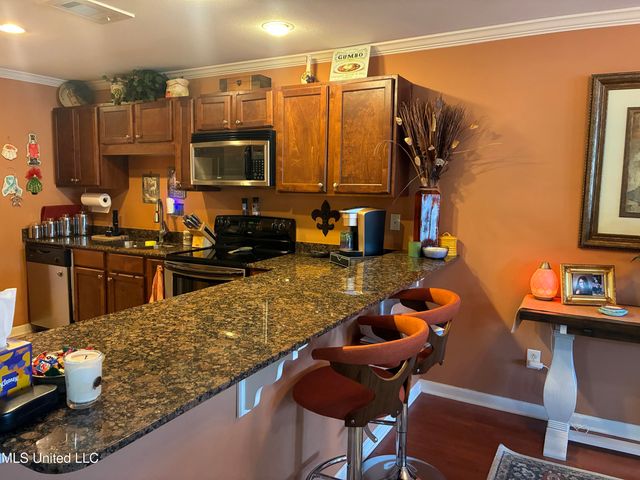 2421 Beachview Drive, A5, Ocean Springs, MS 39564