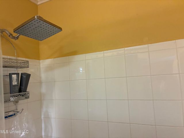 2421 Beachview Drive, A5, Ocean Springs, MS 39564