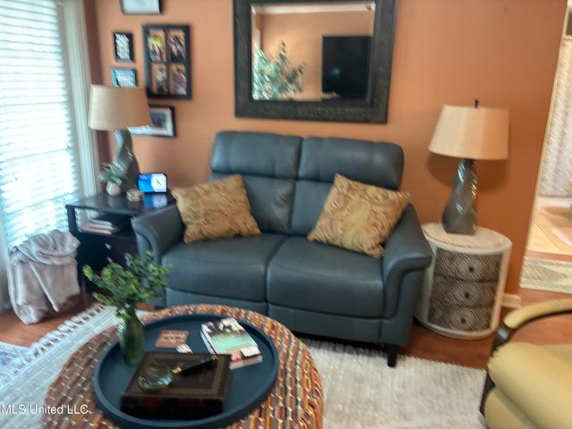 2421 Beachview Drive, A5, Ocean Springs, MS 39564