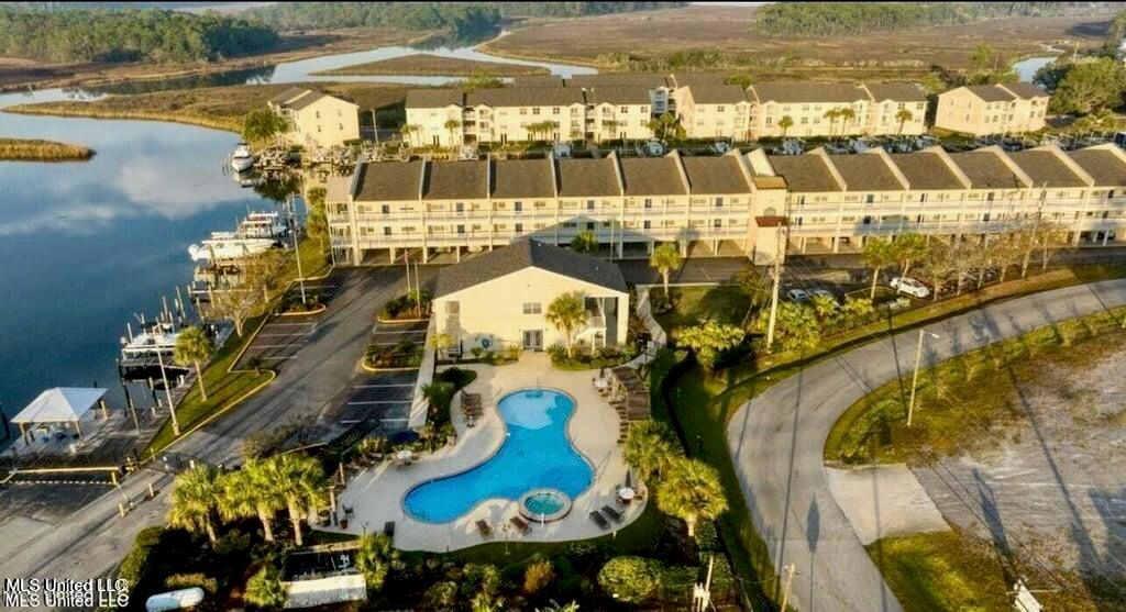 2421 Beachview Drive, A5, Ocean Springs, MS 39564