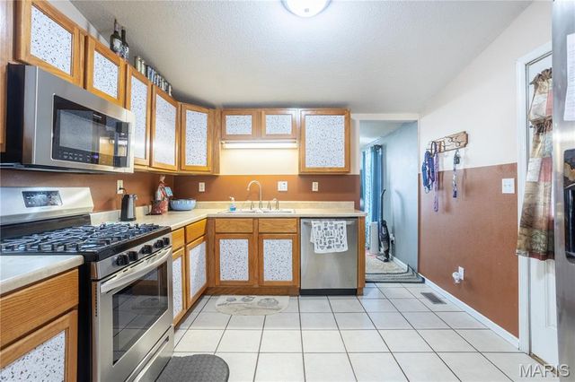 2248 Miracle Avenue, Granite City, IL 62040