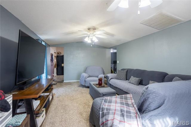 2248 Miracle Avenue, Granite City, IL 62040