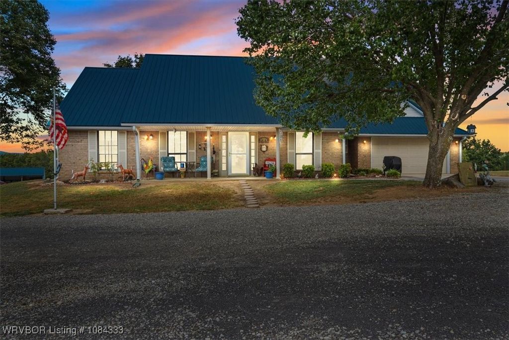 27559 271 Highway, Wister, OK 74966