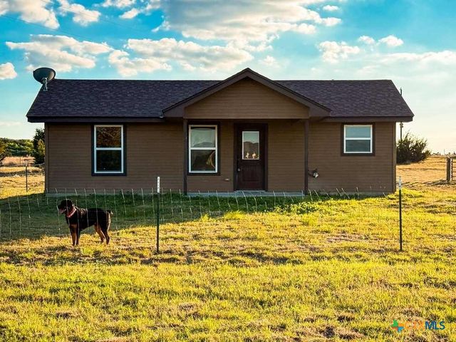 601 CR 60, Gatesville, TX 76528