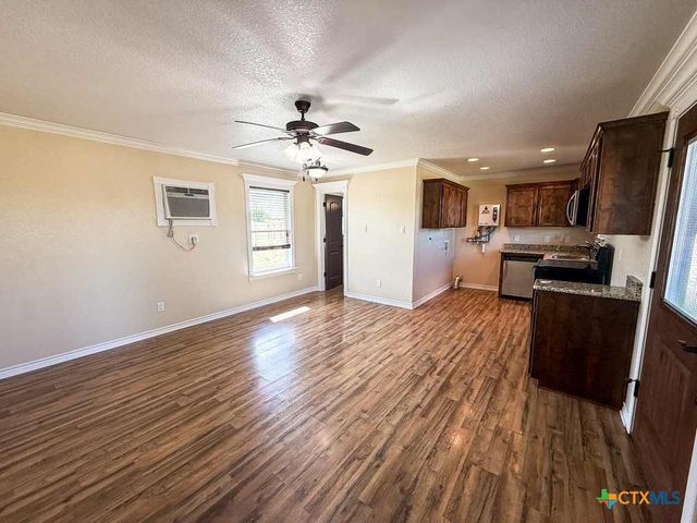 601 CR 60, Gatesville, TX 76528