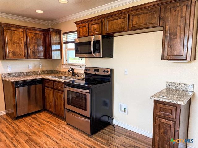 601 CR 60, Gatesville, TX 76528