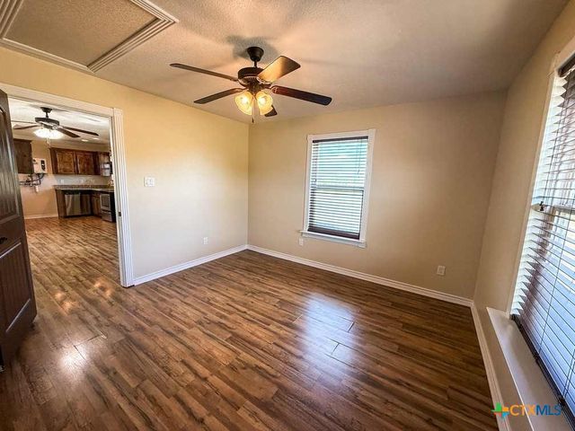 601 CR 60, Gatesville, TX 76528