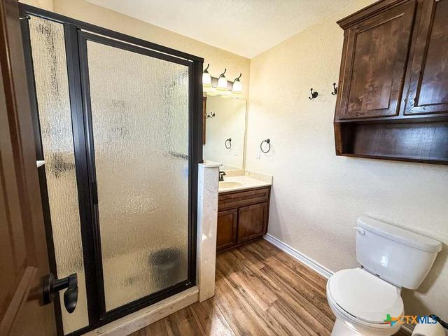 601 CR 60, Gatesville, TX 76528