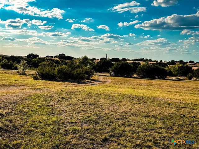 601 CR 60, Gatesville, TX 76528
