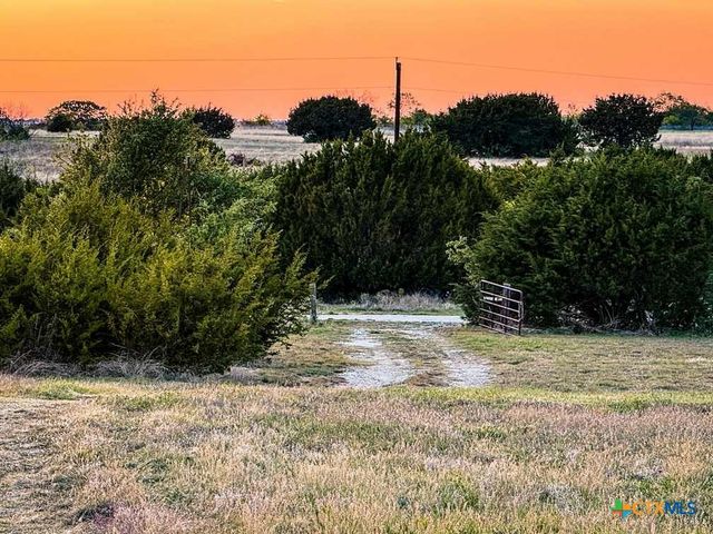 601 CR 60, Gatesville, TX 76528